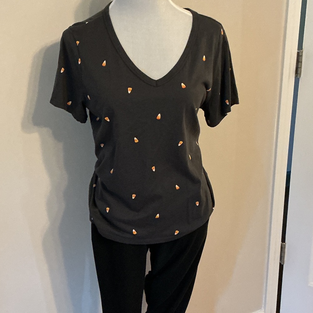 Old Navy Dark Gray V-Neck Tee with  Candy Corn Details